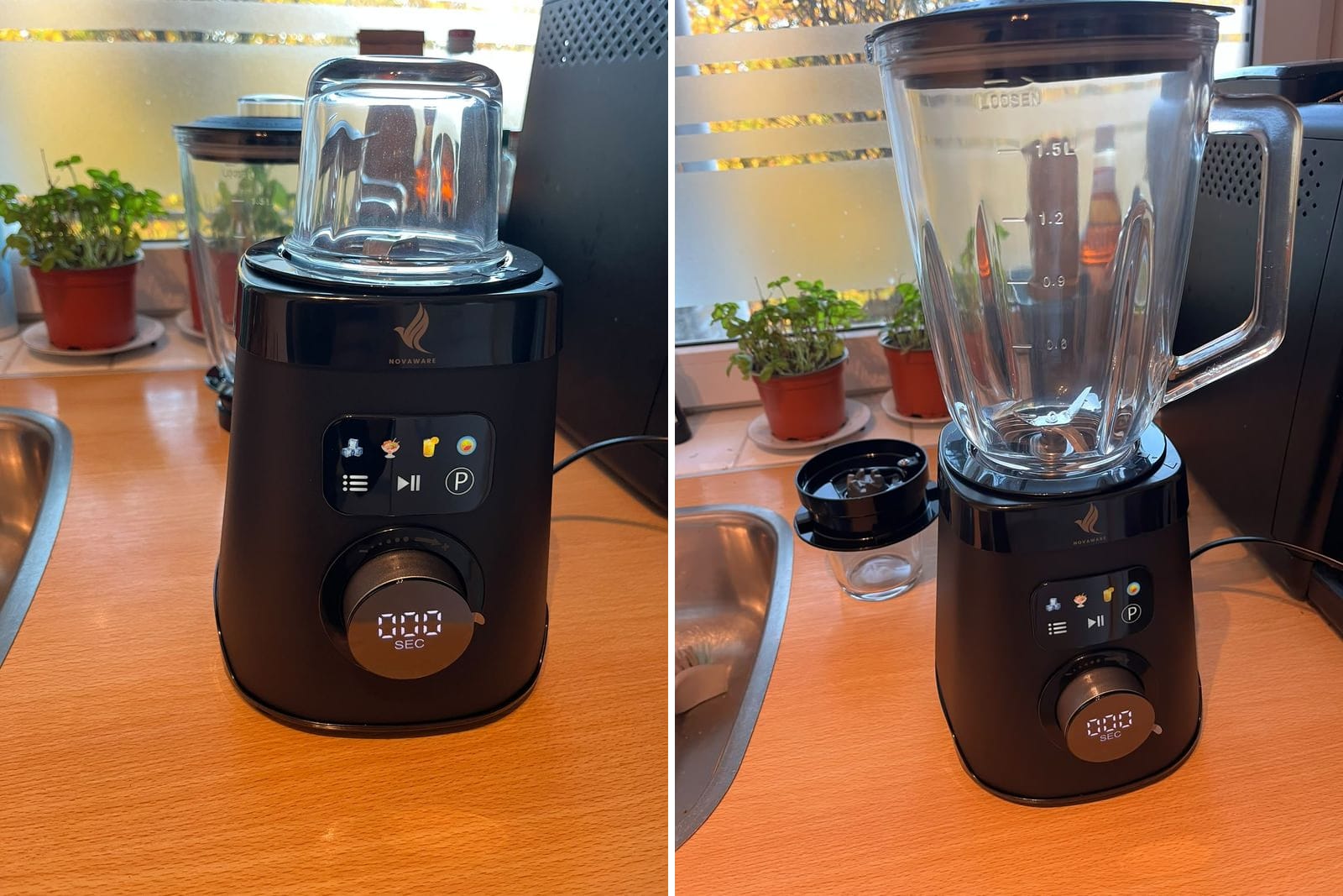 Glazen maalbeker van 250 ml op het motorblok van de NovaWare blender, naast de glazen blenderkan met losse maalbeker
